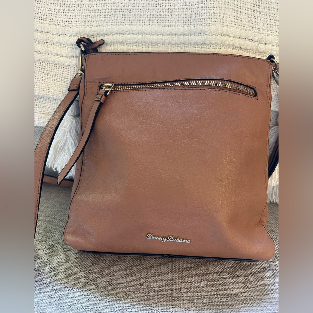 Tommy Bahama Cedros Brown Leather Crossbody Bag, perfect for travel! - Picture 5 of 12